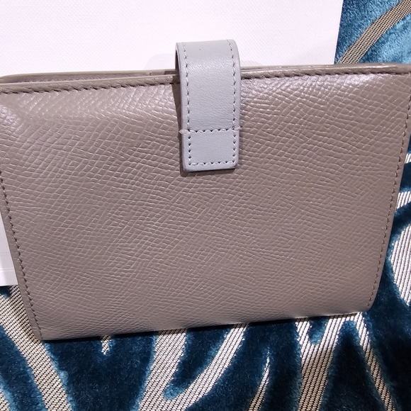 Authentic Celine Grained Pebble Leathee Wallet - Picture 6 of 6